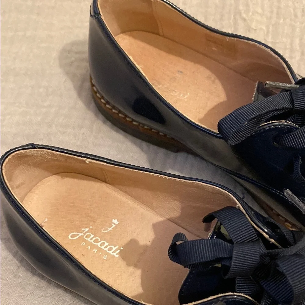 Jacadi Paris Classic Navy Oxford Shoes. Size 35